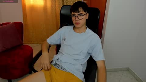 Snapshot of liam_orion chatting on February 26, 6:53 pm LIAM online show from February 26, 6:53 pm