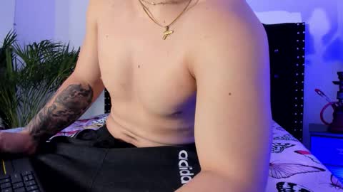 Call me Lian online show from April 16, 12:16 pm