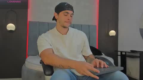 Liam online show from March 20, 10:57 pm