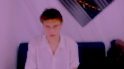 liam_york online show from April 16, 11:54 am