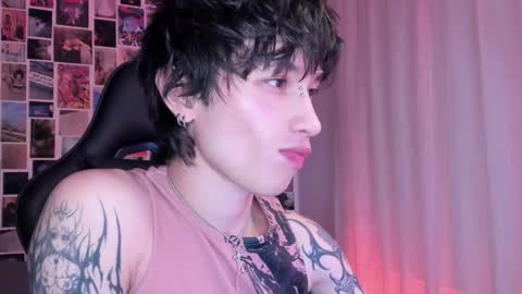 Snapshot of liamelf chatting on January 20, 5:26 am Liam online show from January 20, 5:26 am