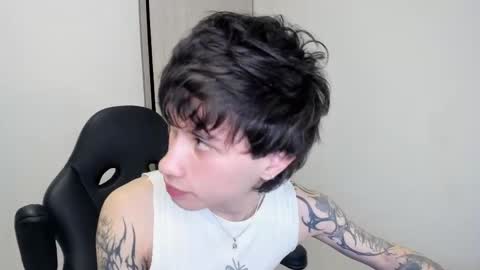 Liam online show from March 28, 6:24 am