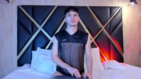 liammuller online show from September 30, 11:47 am