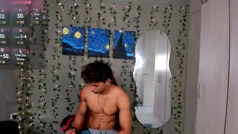 liamvibes212 online show from March 18, 1:36 pm