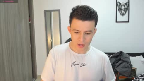 lian_eathan online show from October 16, 10:40 pm