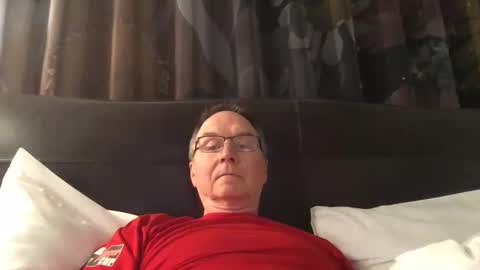 liketowatch online show from April 16, 3:06 am