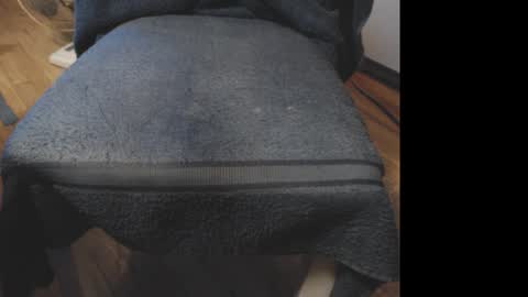 Snapshot of likethis999 chatting on January 16, 12:55 am likethis999 online show from January 16, 12:55 am