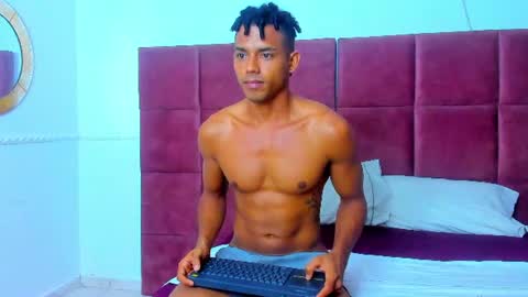 Lil KIng online show from July 18, 1:38 pm