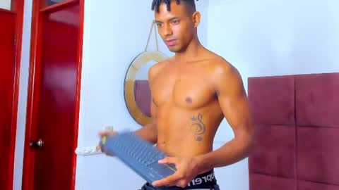 Lil KIng online show from July 21, 2:41 pm