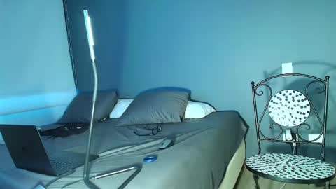 Dante online show from December 24, 10:28 pm