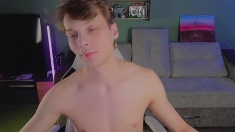 lilteddyboy online show from April 8, 9:34 pm