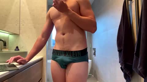 williambiggsxxx online show from March 4, 8:13 am