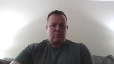 liqerhole online show from April 17, 3:26 pm