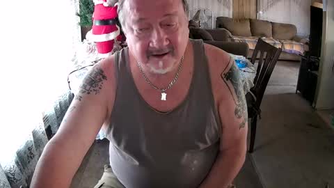 Littled83057 online show from December 17, 8:10 pm