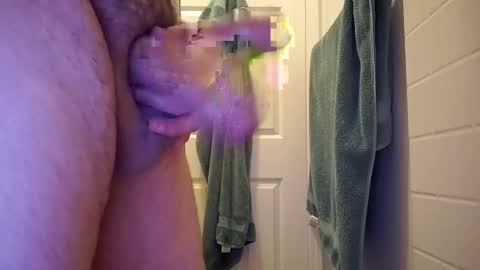 littleguyy888 online show from April 9, 10:38 pm