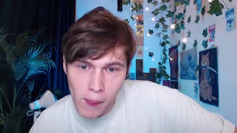 Snapshot of littlesadcabbage chatting on September 16, 10:43 pm Sonnenschein online show from September 16, 10:43 pm