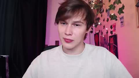 Snapshot of littlesadcabbage chatting on October 24, 4:14 am Sonnenschein online show from October 24, 4:14 am