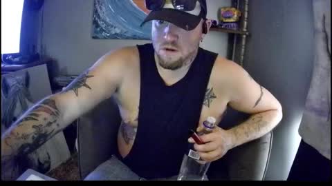 Snapshot of livingpuddle chatting on September 29, 2:57 pm livingpuddle online show from September 29, 2:57 pm