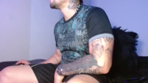 lliamm 2 online show from October 14, 6:42 am