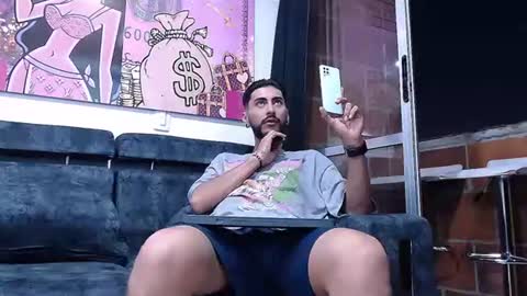 lobocruzlatino online show from January 24, 10:43 am