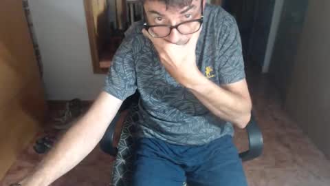 Snapshot of lobosolitario73 chatting on September 30, 11:08 pm lobosolitario73 online show from September 30, 11:08 pm