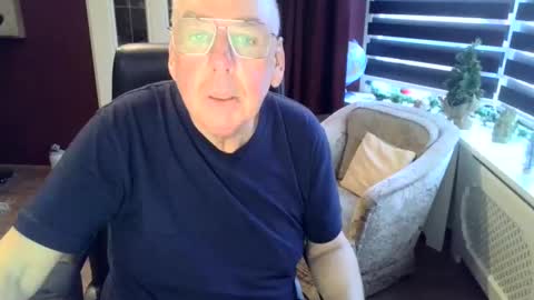 Loebet online show from December 18, 2:38 pm