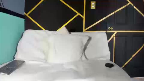 Snapshot of logan_rogers chatting on September 19, 2:28 pm Logan Rogers online show from September 19, 2:28 pm