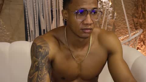 logan_varela online show from September 10, 2:49 pm