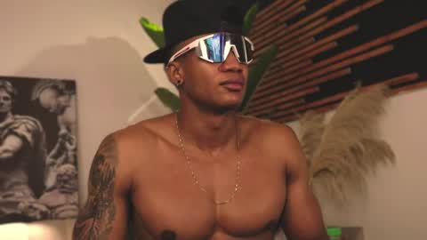 logan_varela online show from February 5, 1:15 am