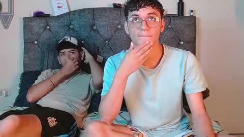 Snapshot of logan_willyams_ chatting on September 9, 9:35 pm logan_willyams_ online show from September 9, 9:35 pm