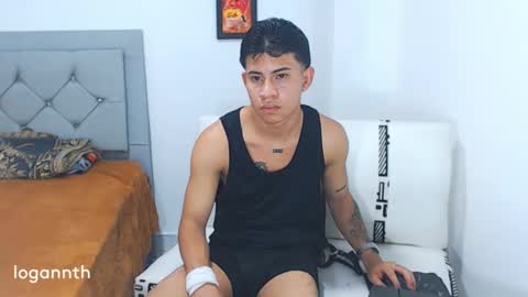 logannthh online show from December 7, 4:31 am