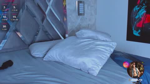 Snapshot of loghan_fox chatting on September 26, 6:11 am Loghan online show from September 26, 6:11 am