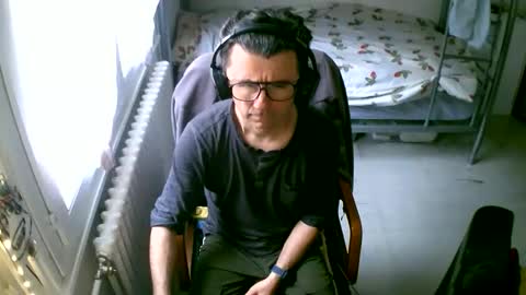 lokoum39 online show from April 12, 11:33 am