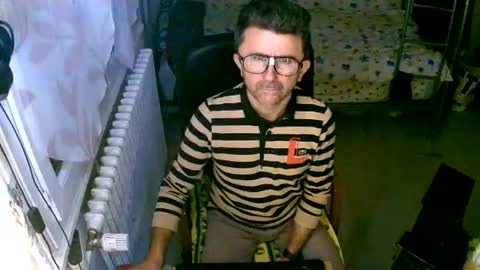 lokoum39 online show from November 4, 5:25 pm