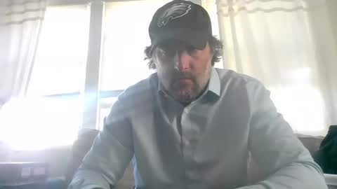 THE SEXIEST MAN ALIVE online show from November 17, 6:22 pm