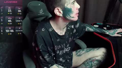 Chris online show from November 14, 4:19 pm