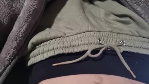 longslongbingbong online show from December 15, 4:09 am