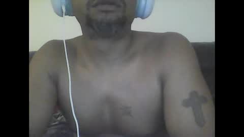 LostGeckos online show from December 3, 3:01 am