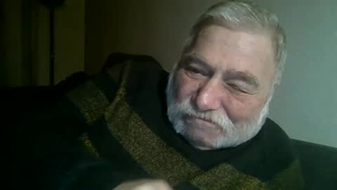 louis_chokdee online show from December 22, 4:06 pm