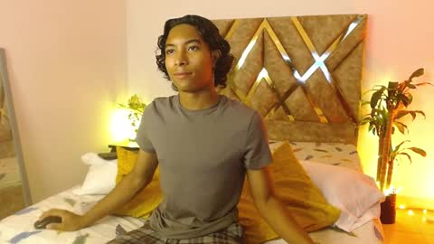 Louis Valdz online show from January 13, 8:15 pm