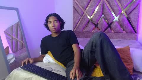 Louis Valdz online show from January 10, 9:20 pm