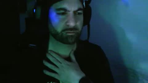 Snapshot of lovalova666 chatting on November 1, 12:47 am Guapito online show from November 1, 12:47 am