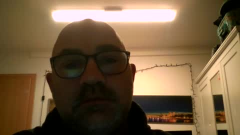 lover010983 online show from January 9, 6:59 am