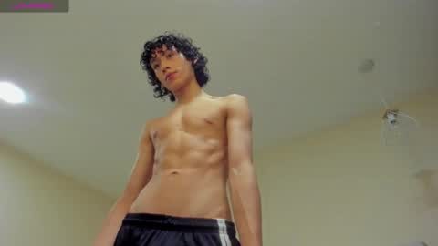 loverboy8_ online show from December 29, 6:14 am