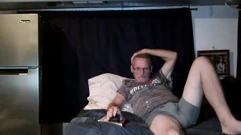 Snapshot of lovesex6565 chatting on October 7, 2:04 am just here to have fun and cum online show from October 7, 2:04 am