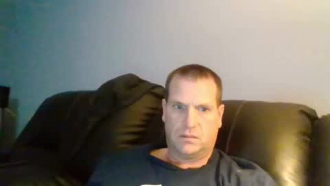 Snapshot of lovetocum37 chatting on February 3, 2:25 am lovetocum37 online show from February 3, 2:25 am