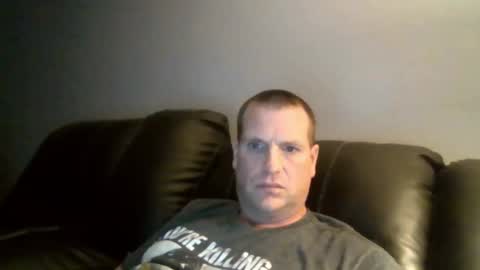 Snapshot of lovetocum37 chatting on December 12, 4:15 am lovetocum37 online show from December 12, 4:15 am