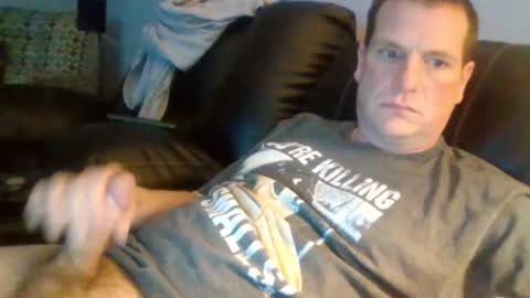 Snapshot of lovetocum37 chatting on March 4, 3:33 am lovetocum37 online show from March 4, 3:33 am