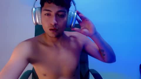 lpysami online show from December 14, 5:03 am