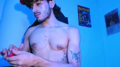 Snapshot of luan_goon chatting on October 21, 6:44 pm   online show from October 21, 6:44 pm